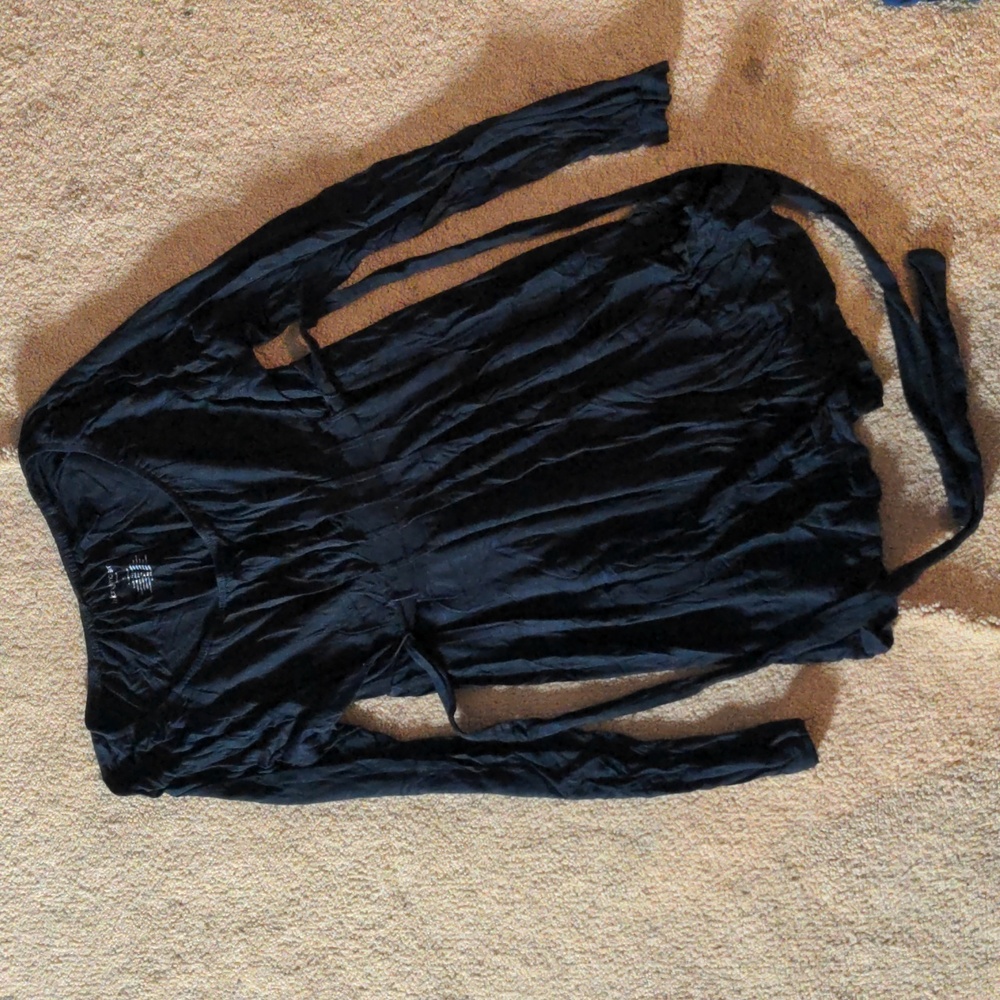 Liz Lang black maternity shirt